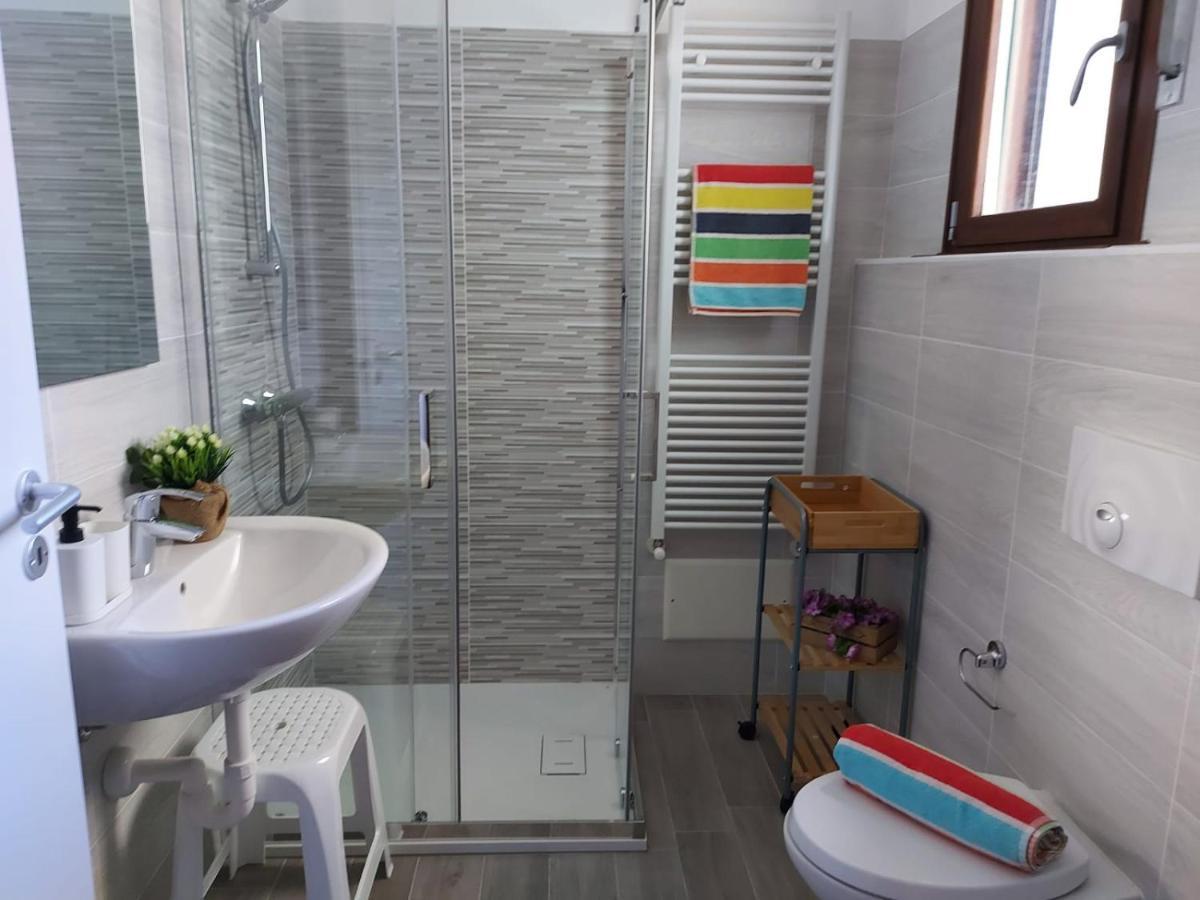 Bnbook Casa Dei Peschi - Lago Di Monate Cadrezzate Екстериор снимка
